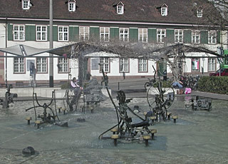 Tinguely-Brunnen Basel - Foto Karl Steinbach